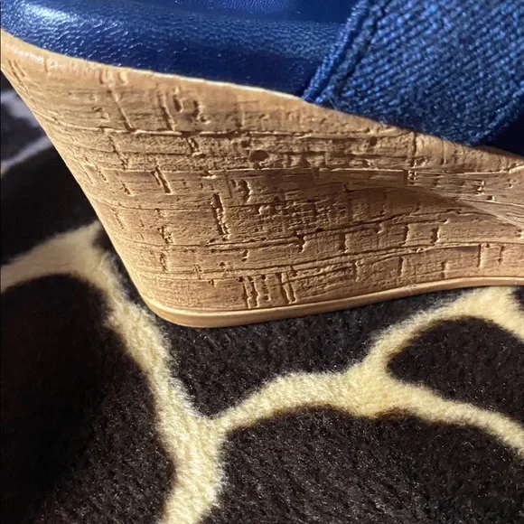 Italian Shoemakers Blue Denim Shania Wedges - Picture 8 of 11